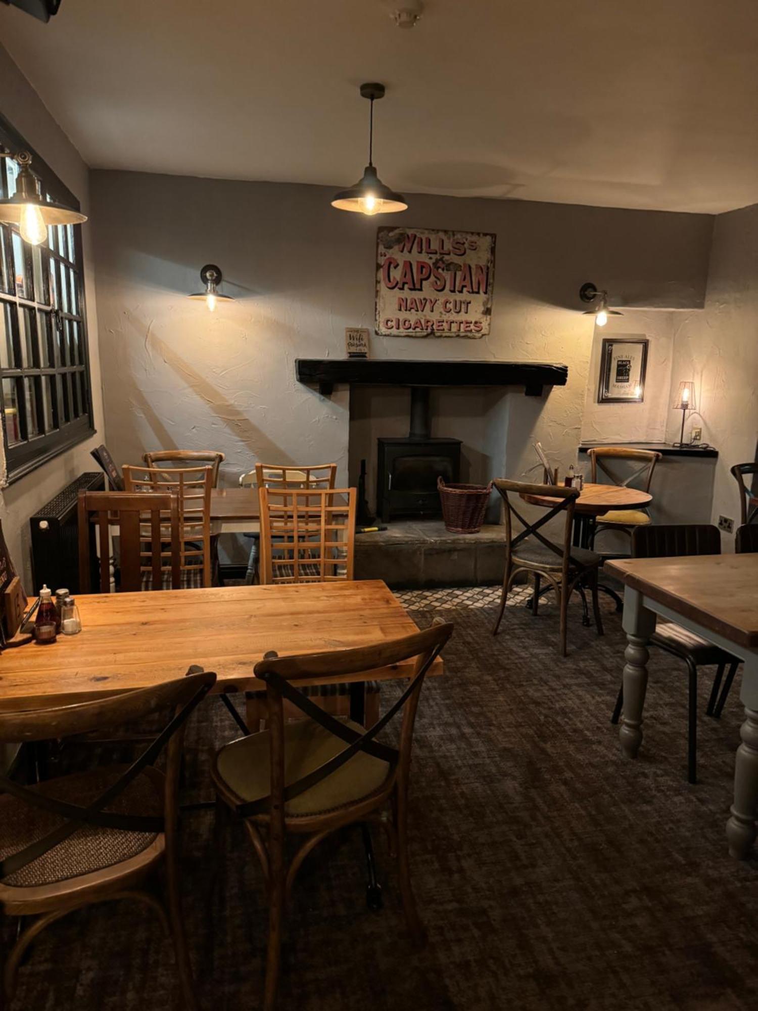 The Black Swan Hotel Leyburn Bagian luar foto