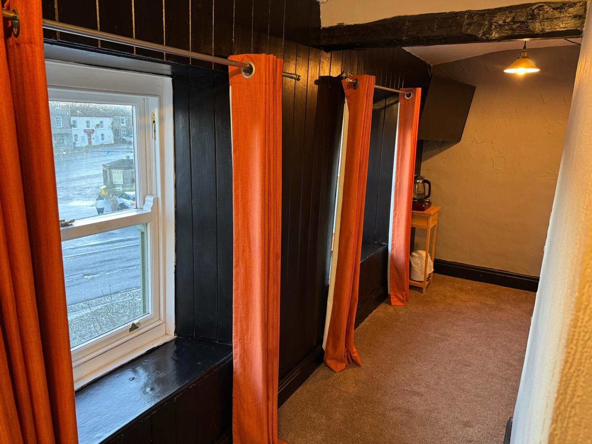 The Black Swan Hotel Leyburn Bagian luar foto