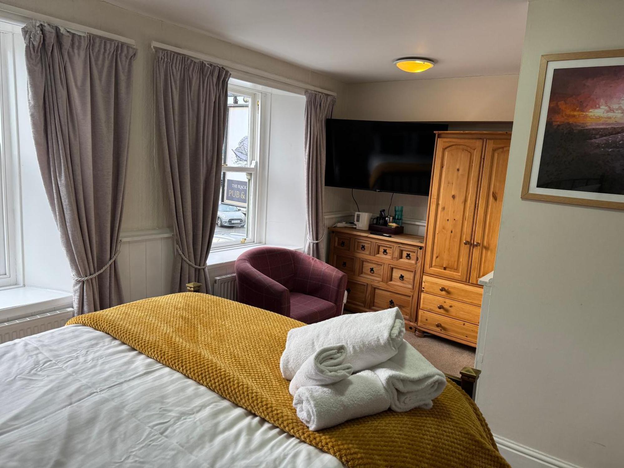 The Black Swan Hotel Leyburn Bagian luar foto