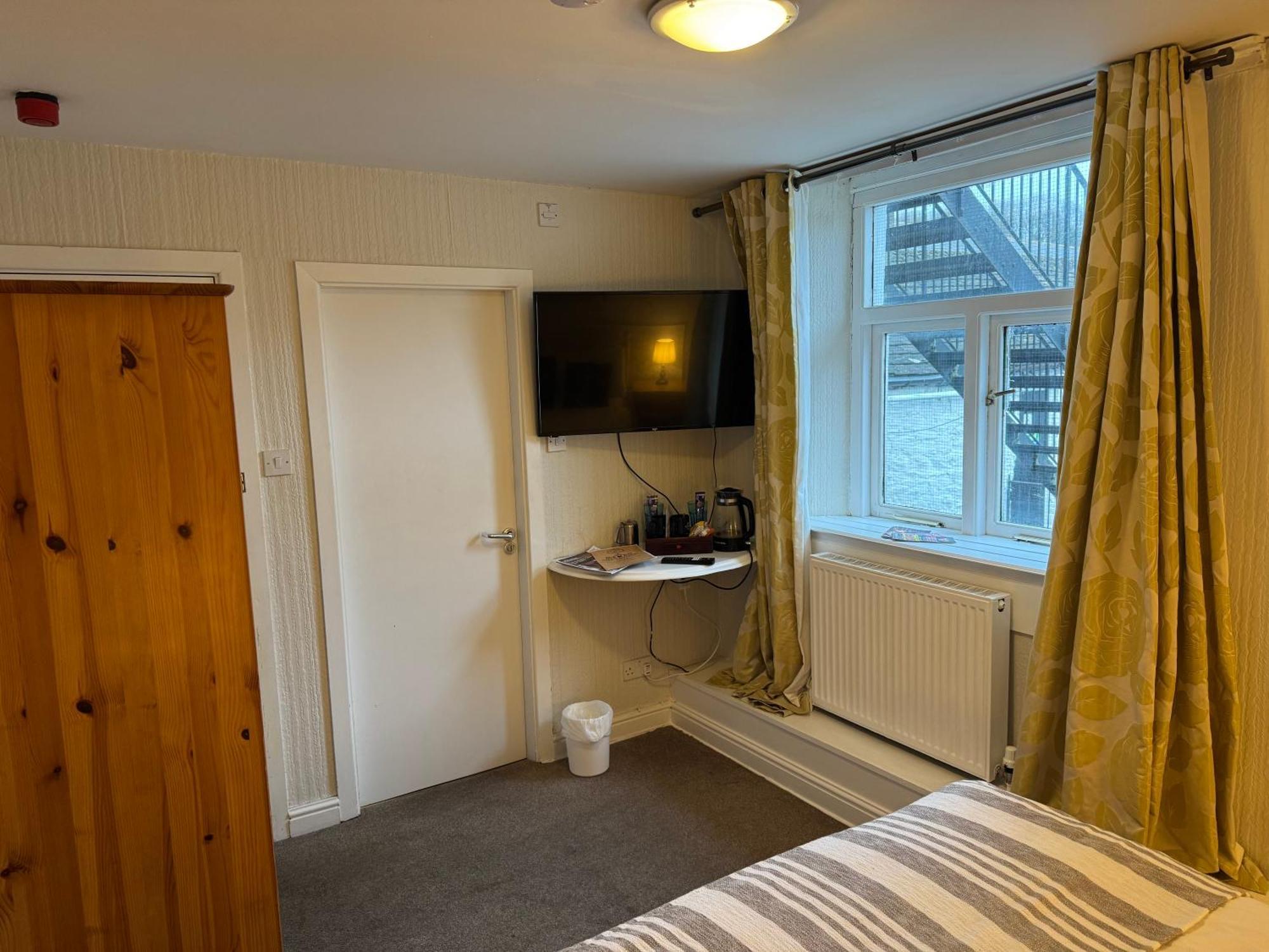 The Black Swan Hotel Leyburn Bagian luar foto