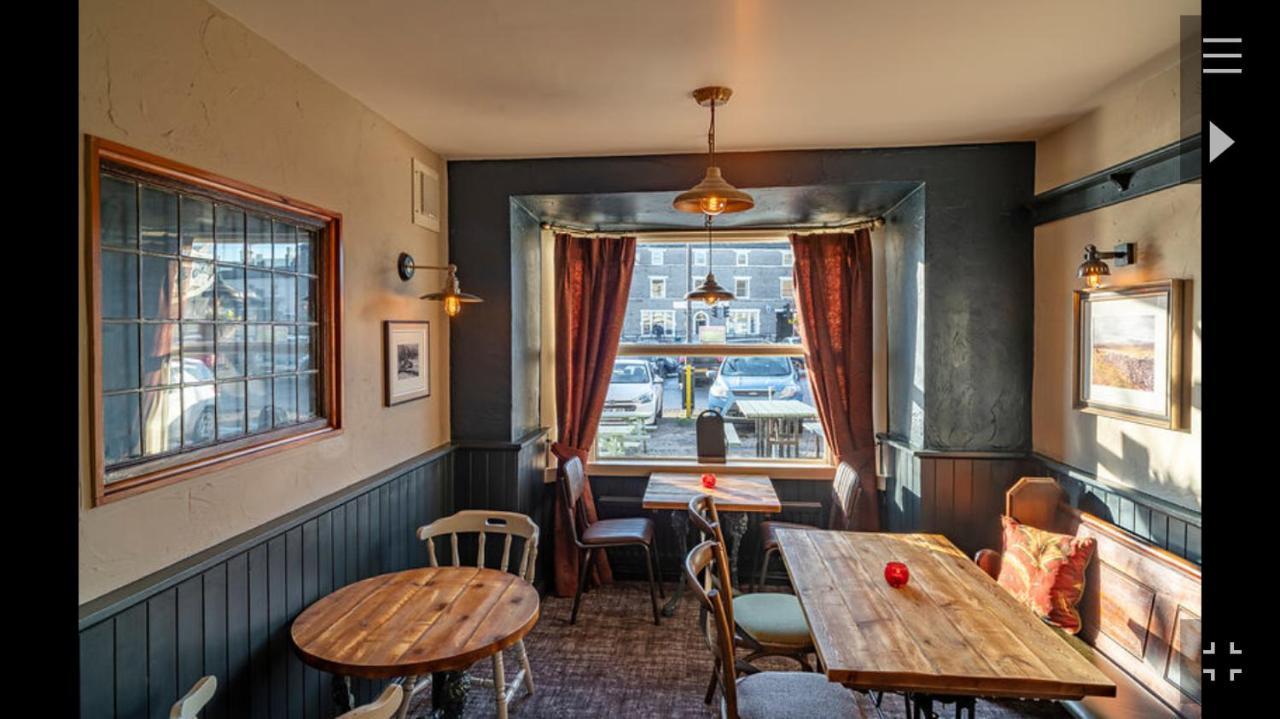 The Black Swan Hotel Leyburn Bagian luar foto